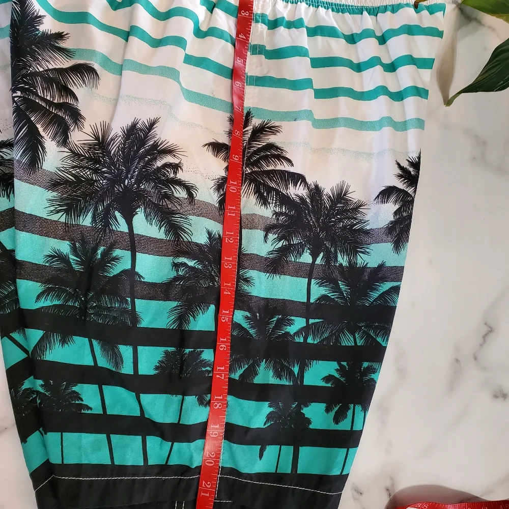 APTRO palm trees